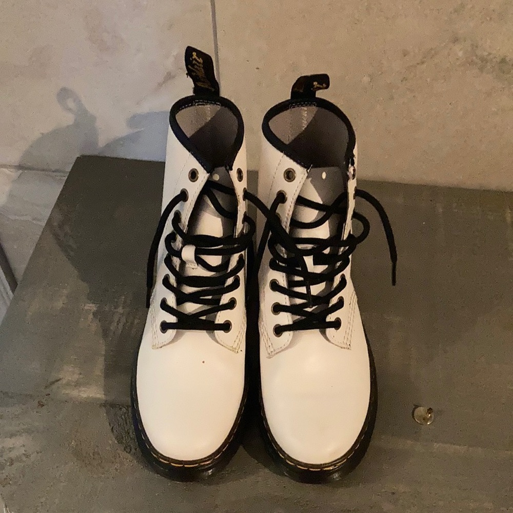 White DR.Marten’s